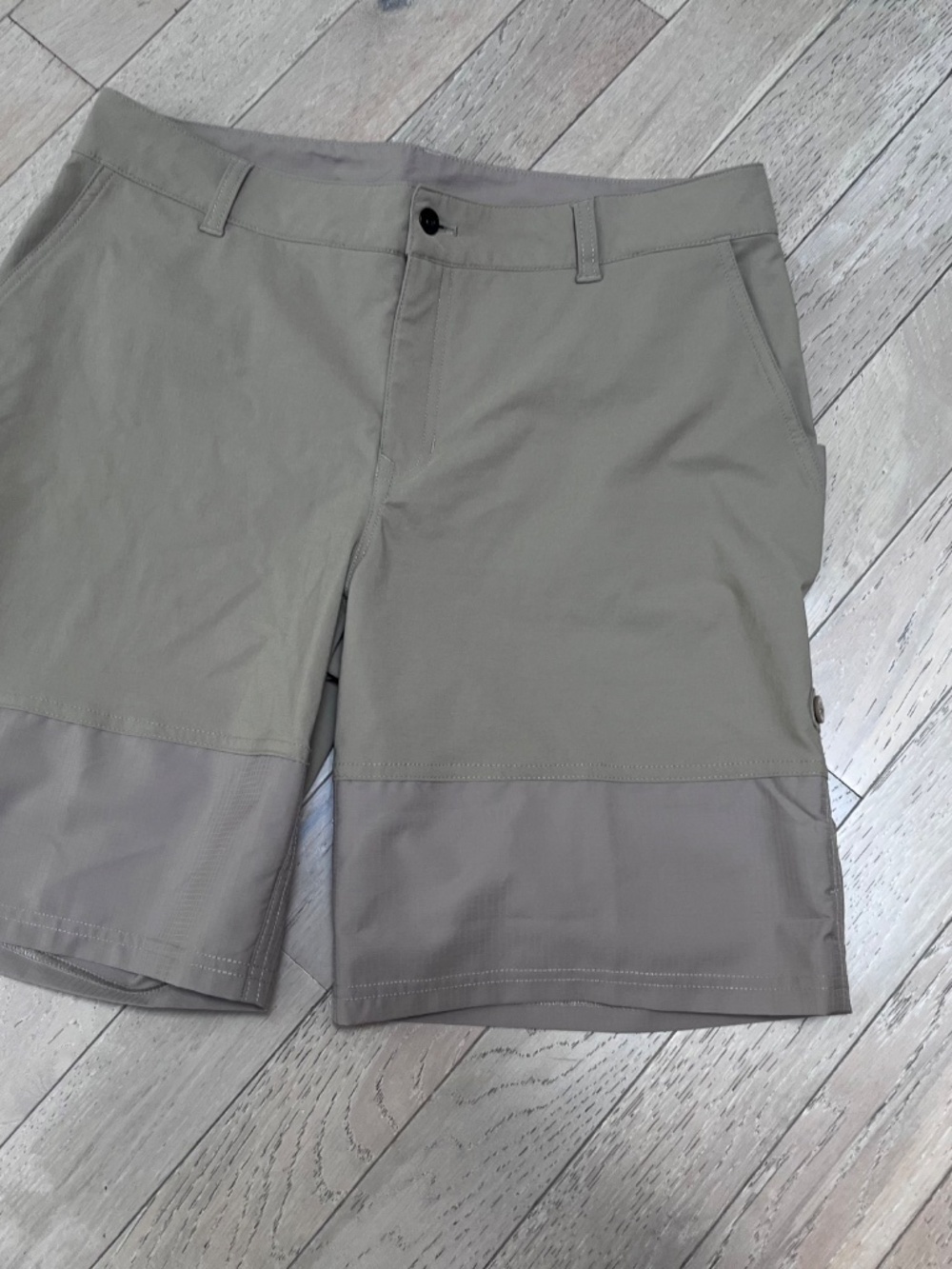The North Face Womens Aphrodite 2.0 Shorts Tan  Size 10 Regular Hiking Outdoors